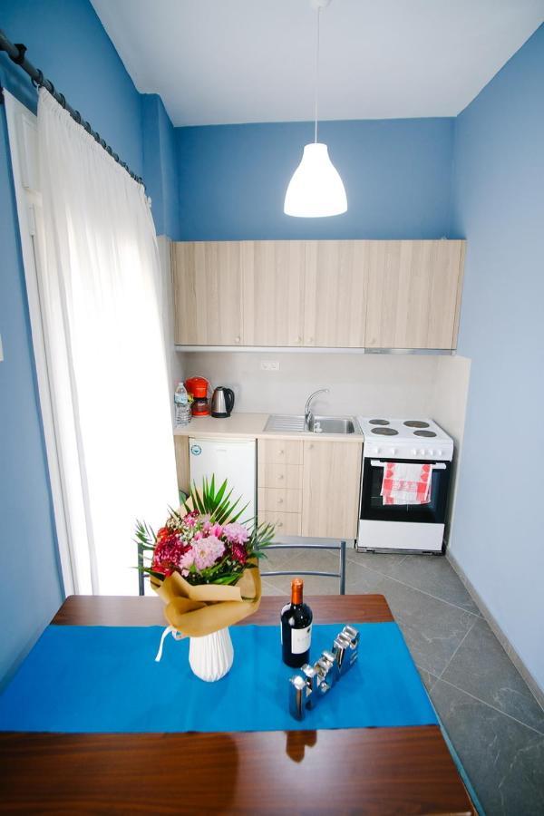 Violet City Center Apartments Кавала Экстерьер фото