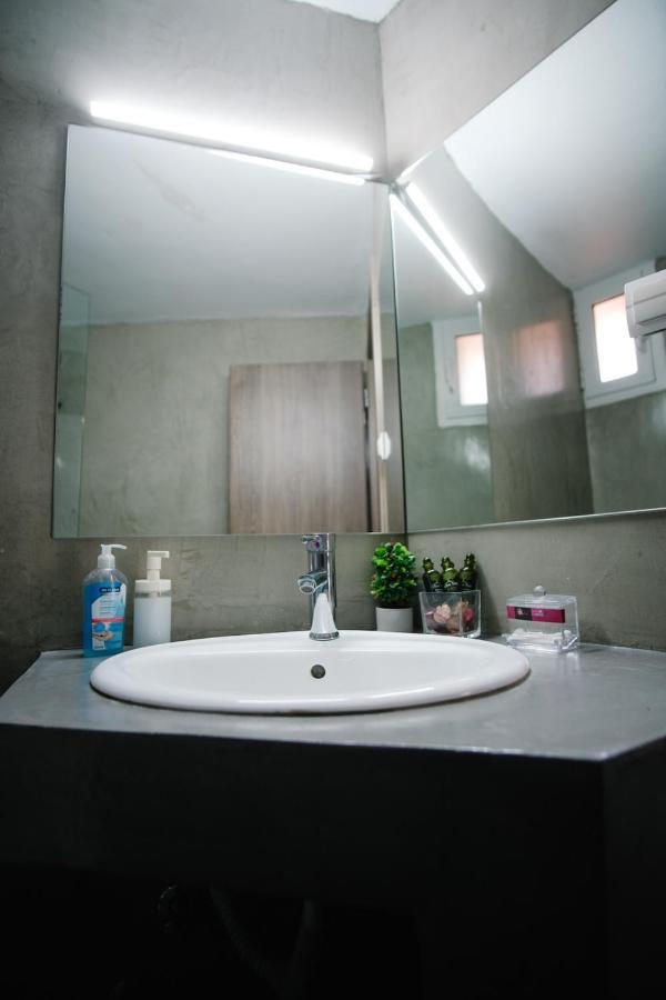 Violet City Center Apartments Кавала Экстерьер фото