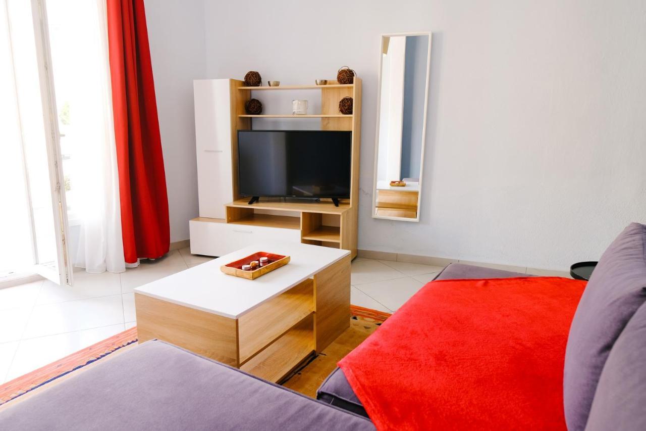 Violet City Center Apartments Кавала Экстерьер фото